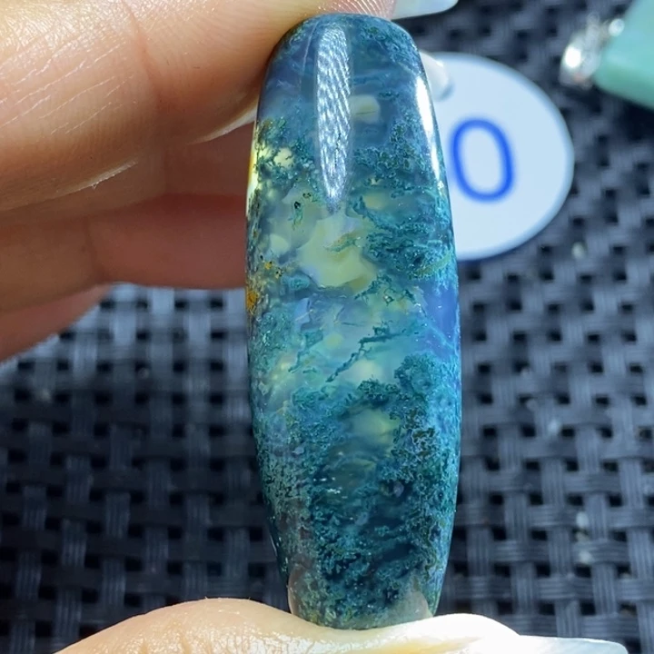 未镶嵌颈饰玛瑙/玉髓草*