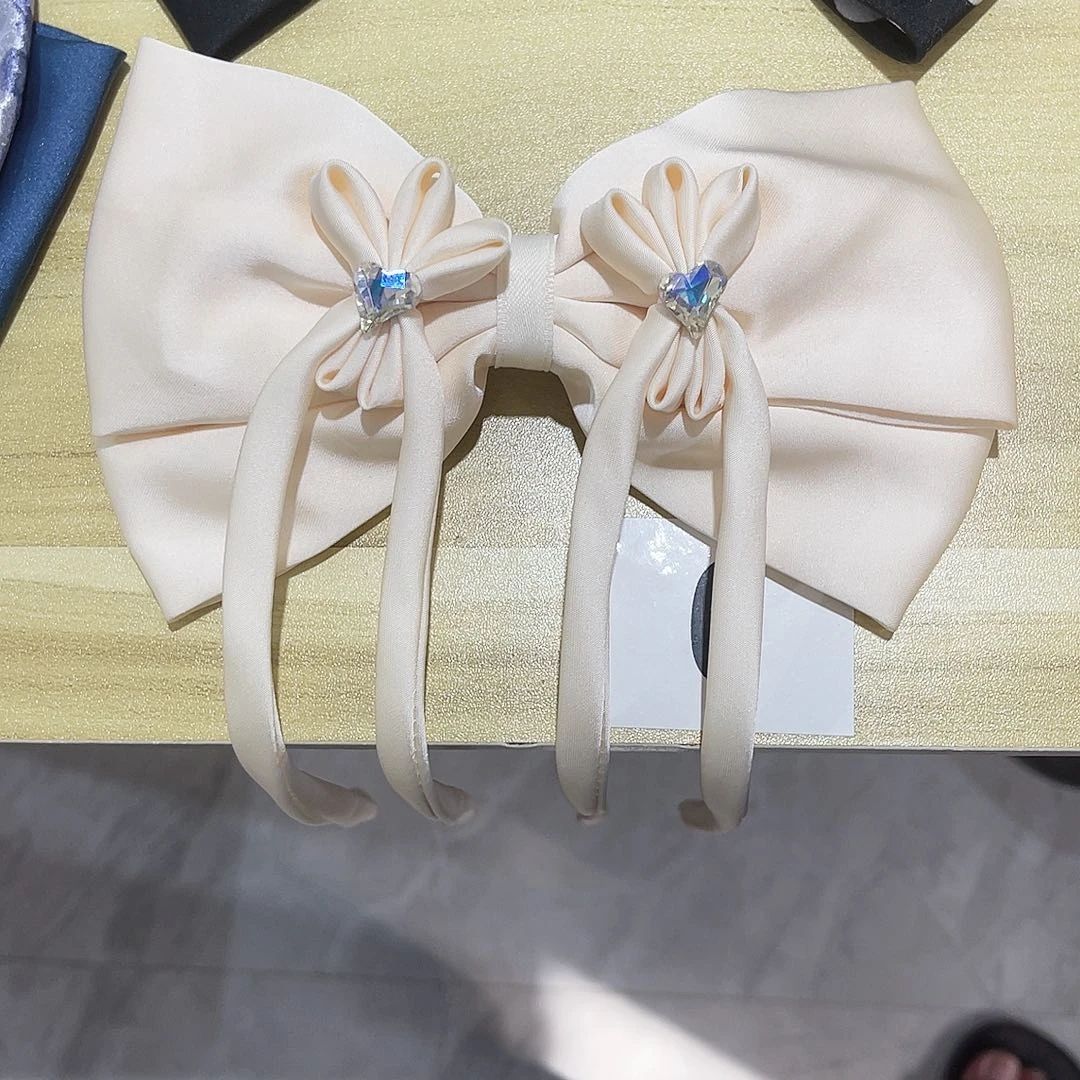 皮质铁合金蝴蝶结发夹