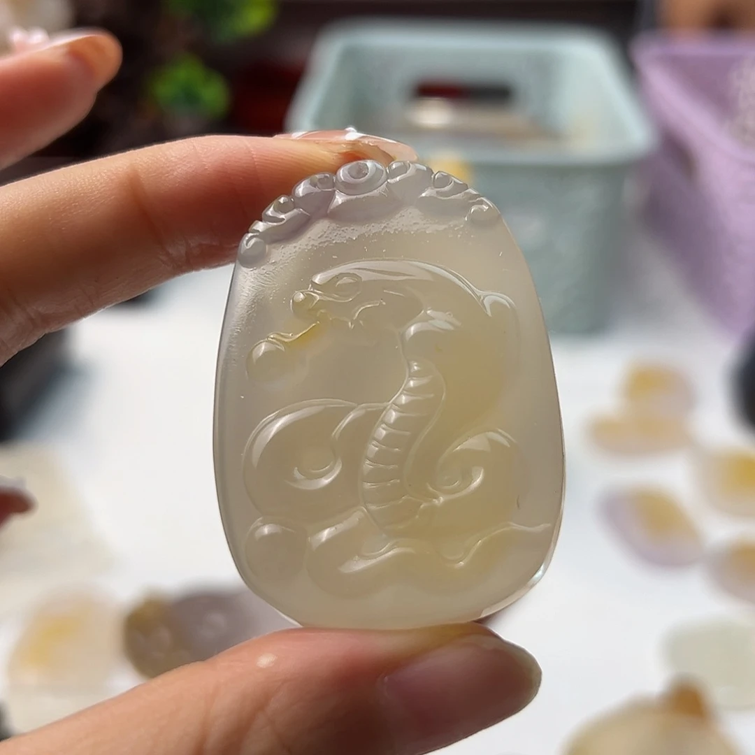 玛瑙/玉髓颈饰未镶嵌