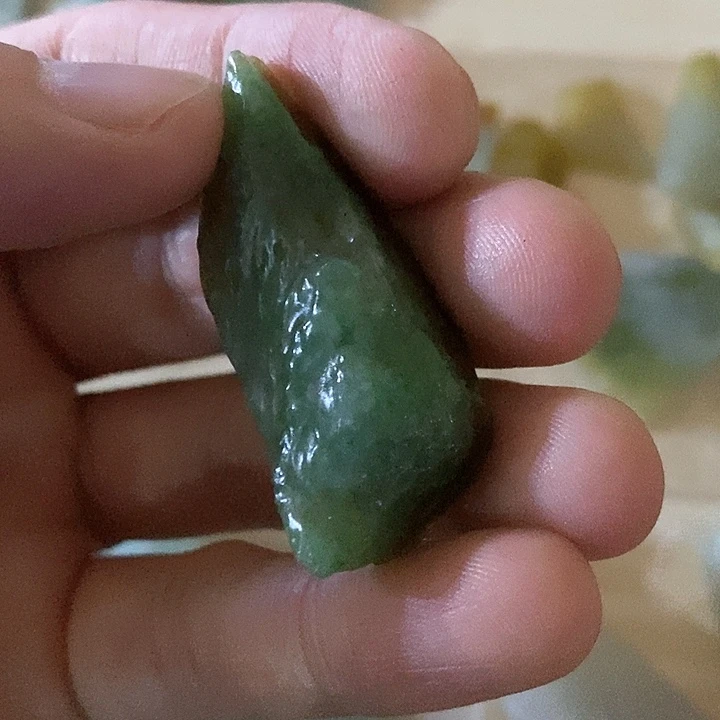 定制翡翠未镶嵌不拍