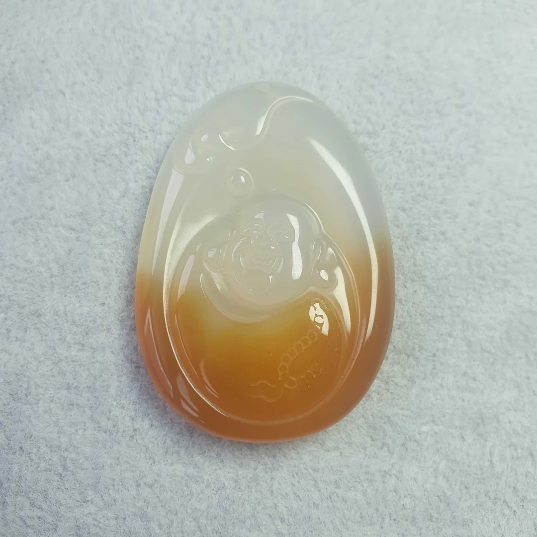 玛瑙俏色佛公吊坠