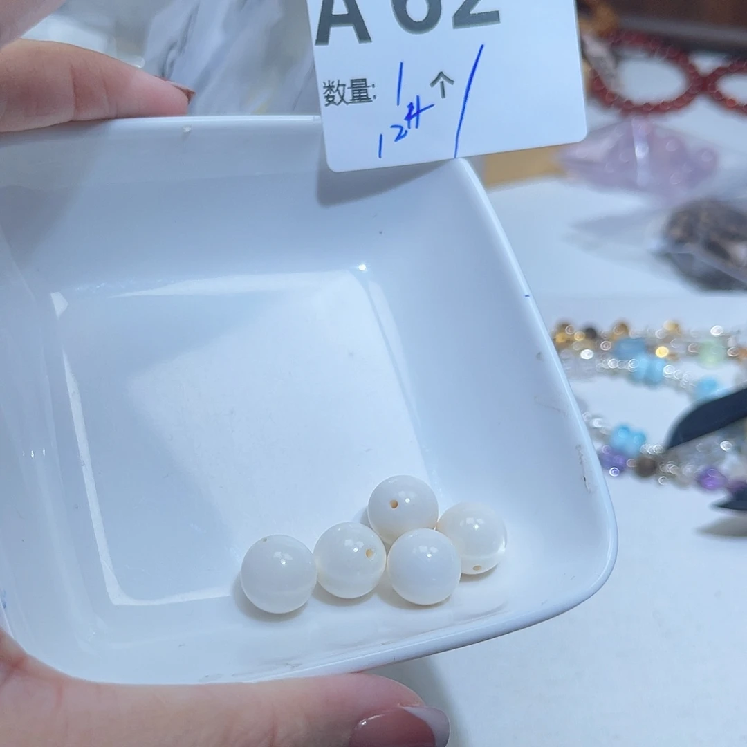 水晶未镶嵌珠宝半成品A62。