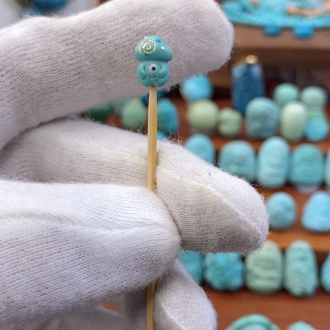 绿松石未镶嵌珠宝奇石