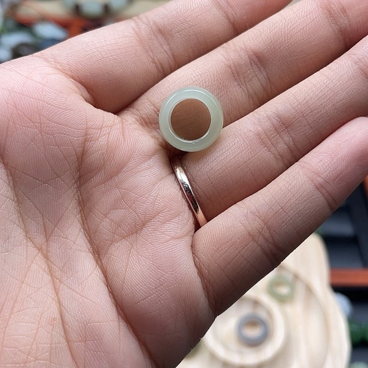 和田玉（糖玉）未镶嵌珠宝半成品