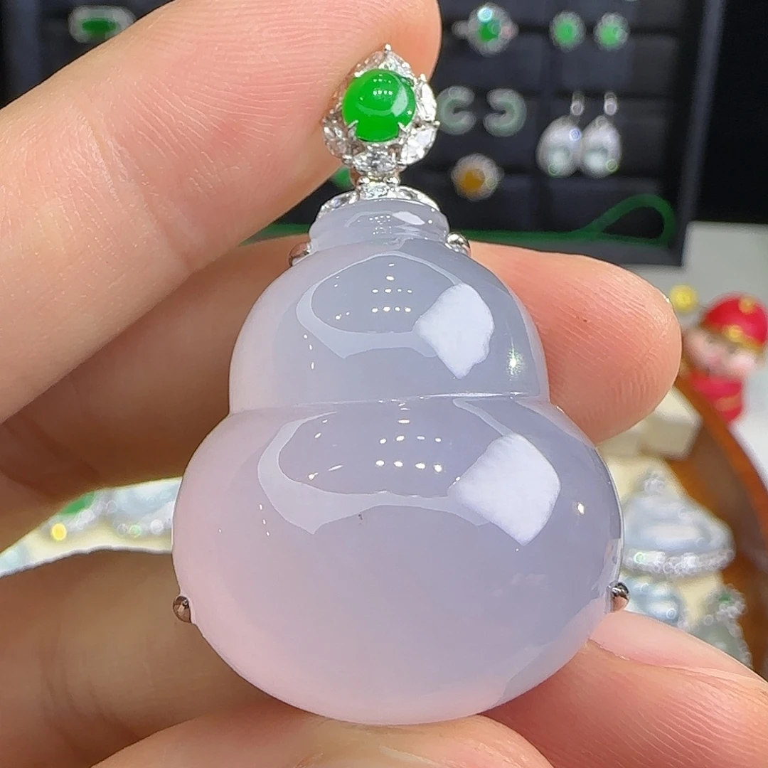 颈饰18K金镶嵌翡翠天然翡翠