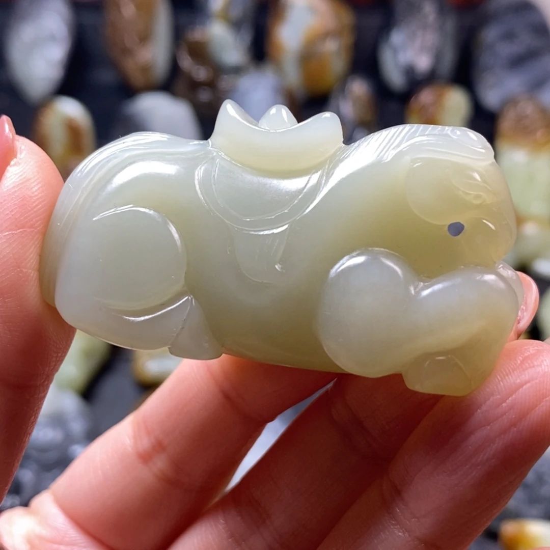 和田玉未镶嵌挂件