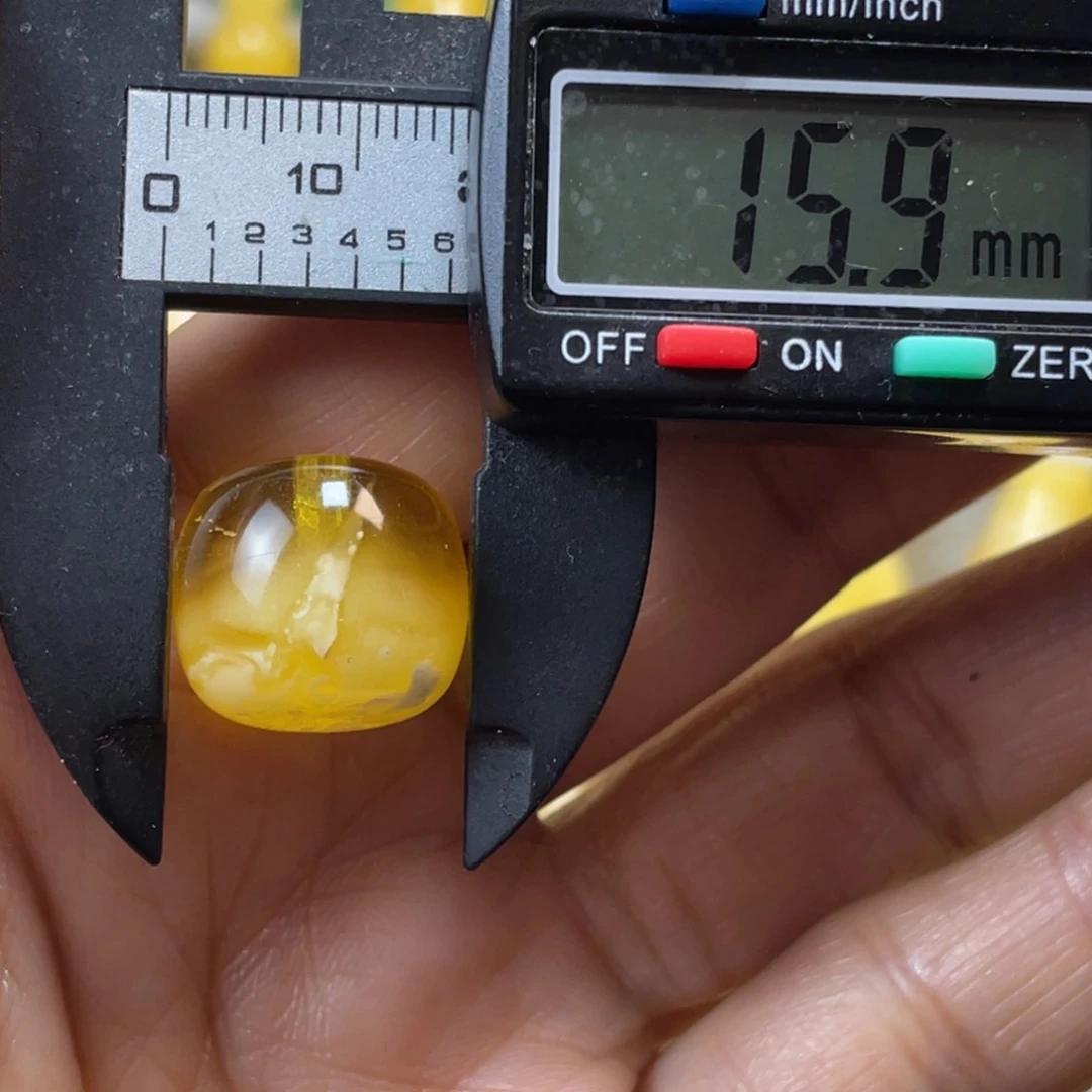 【闪购商品】裸石蜜蜡未镶嵌36杂