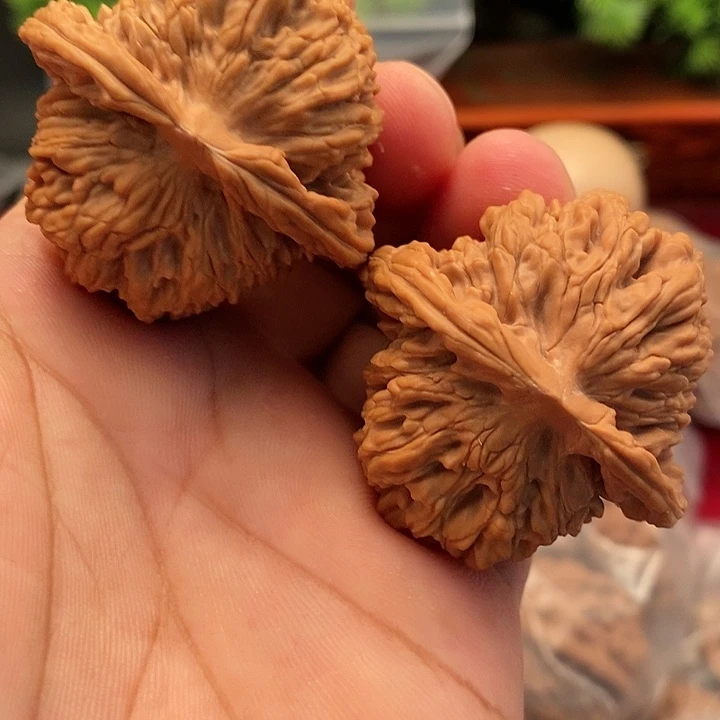 【闪购商品】文玩核桃吊坠四座楼