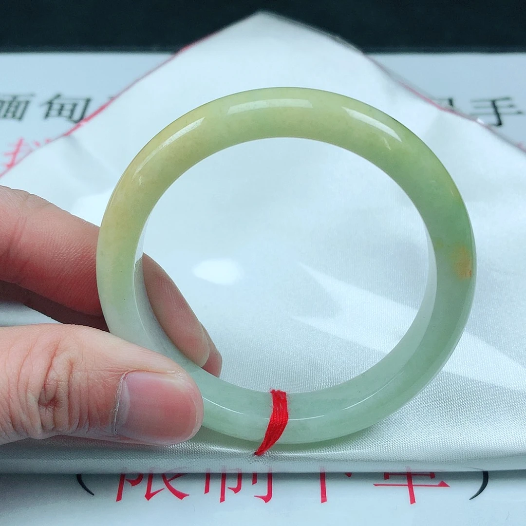 翡翠手镯未镶嵌圈53