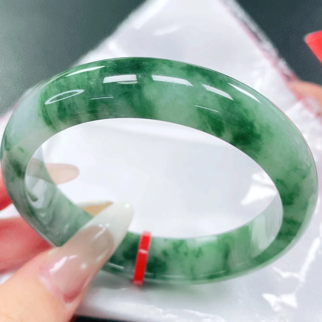 翡翠未镶嵌手镯56