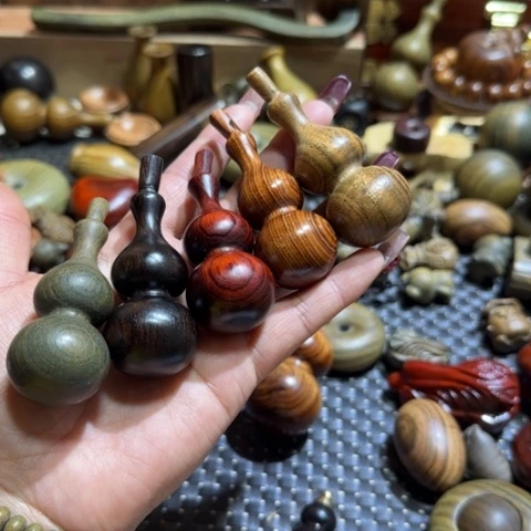 维腊木（绿檀）小****)