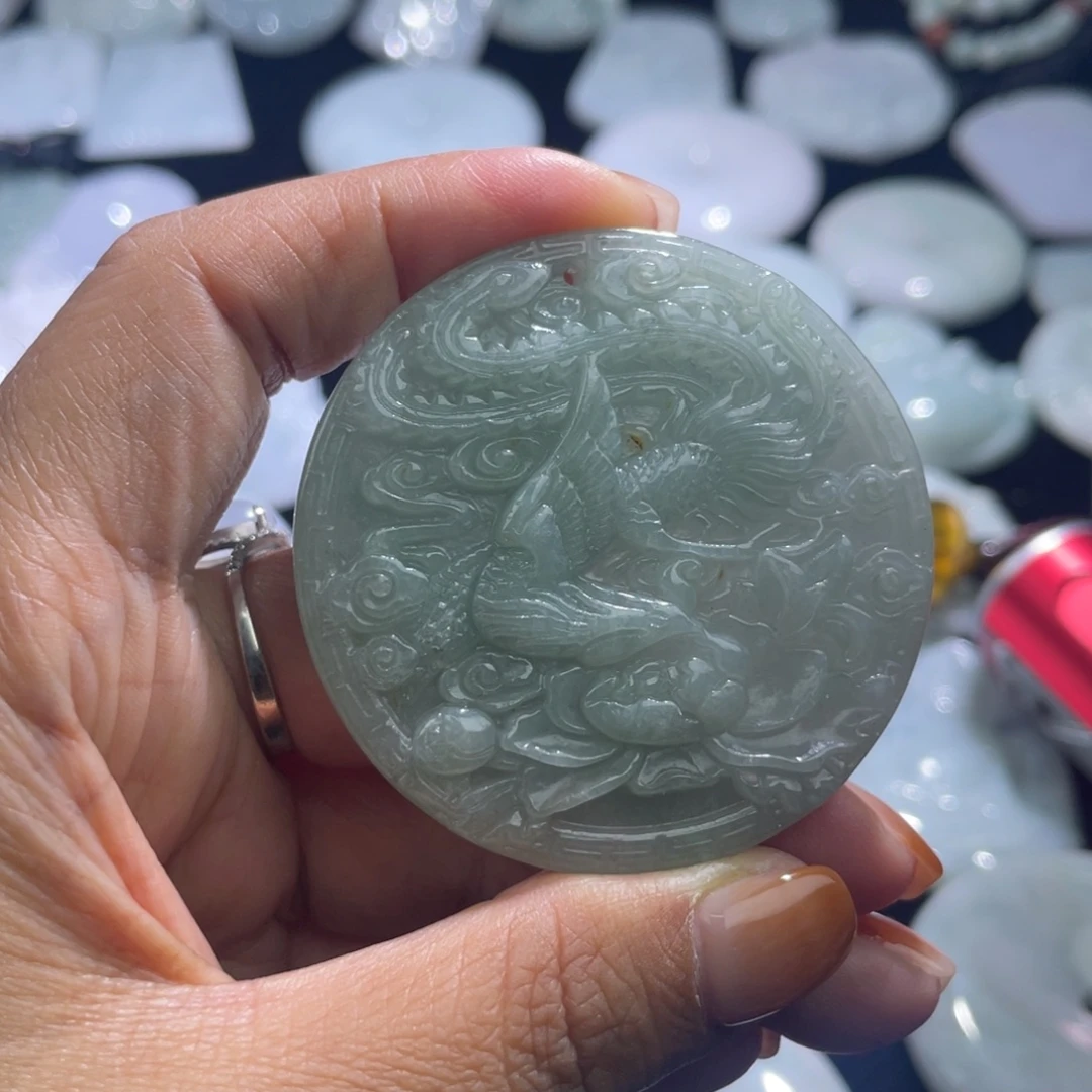翡翠未镶嵌颈饰凤，包容