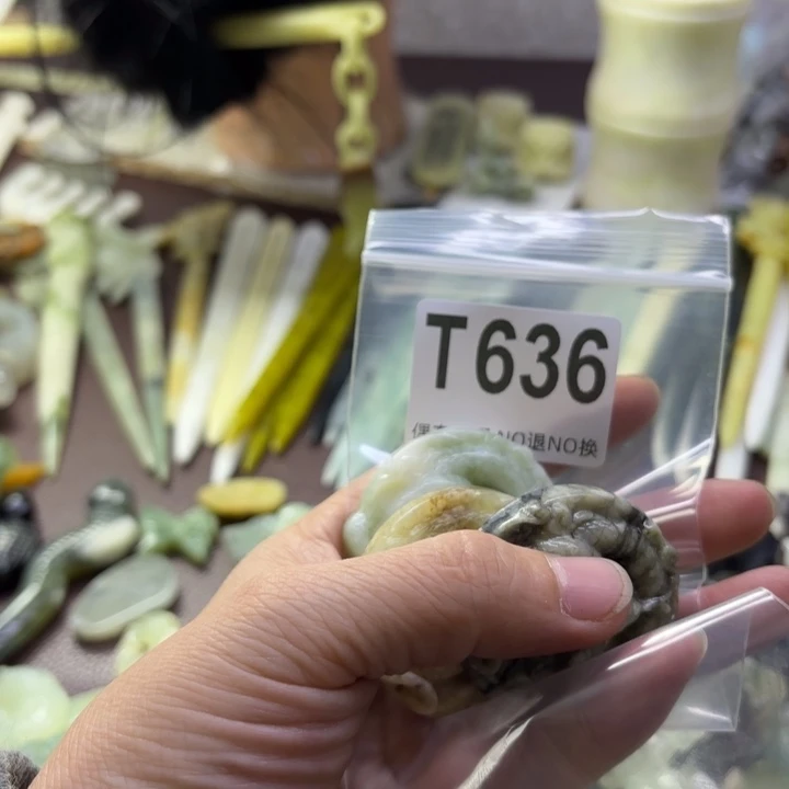 蛇纹石玉发饰合金冰*娃