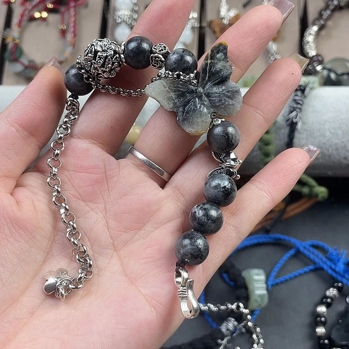 蛇纹石玉合金颈饰