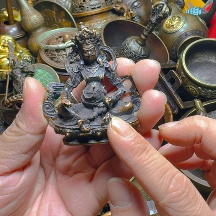 铜器摆件收收藏藏