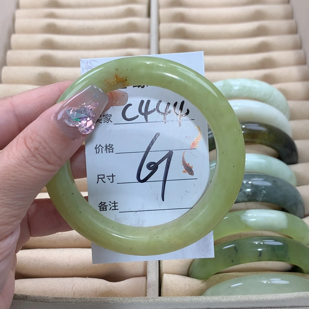 【闪购商品】未镶嵌蛇纹石玉手镯