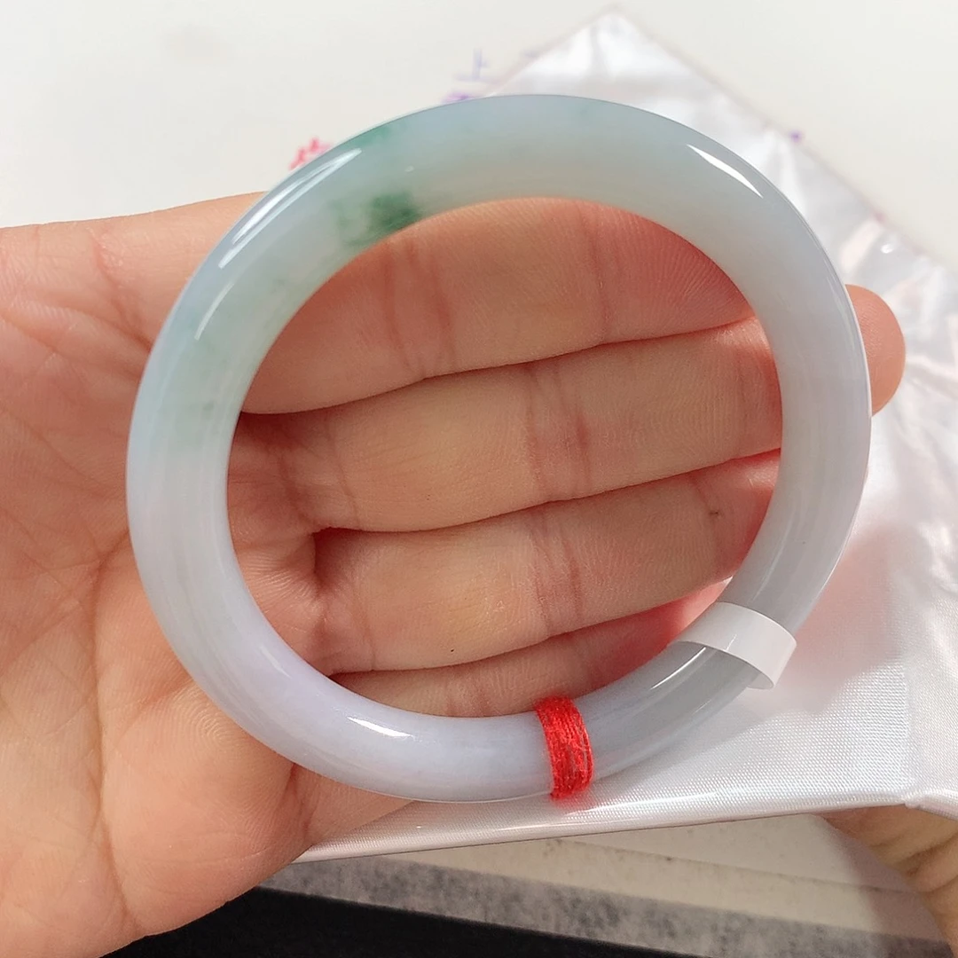 翡翠手镯未镶嵌⑧⑧
