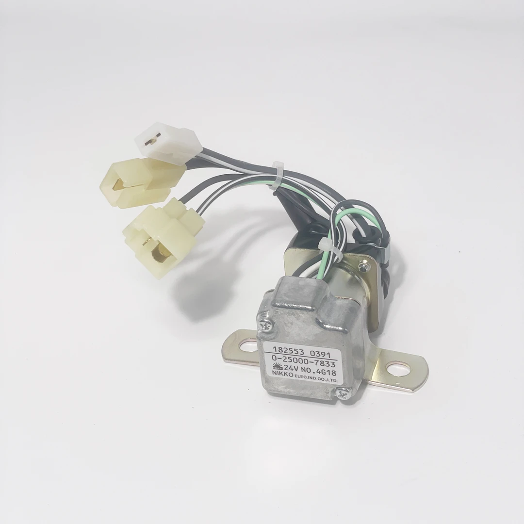 挖掘机马达继电器 三一215/6BG1 三一365/6HK1 五十铃1825530391