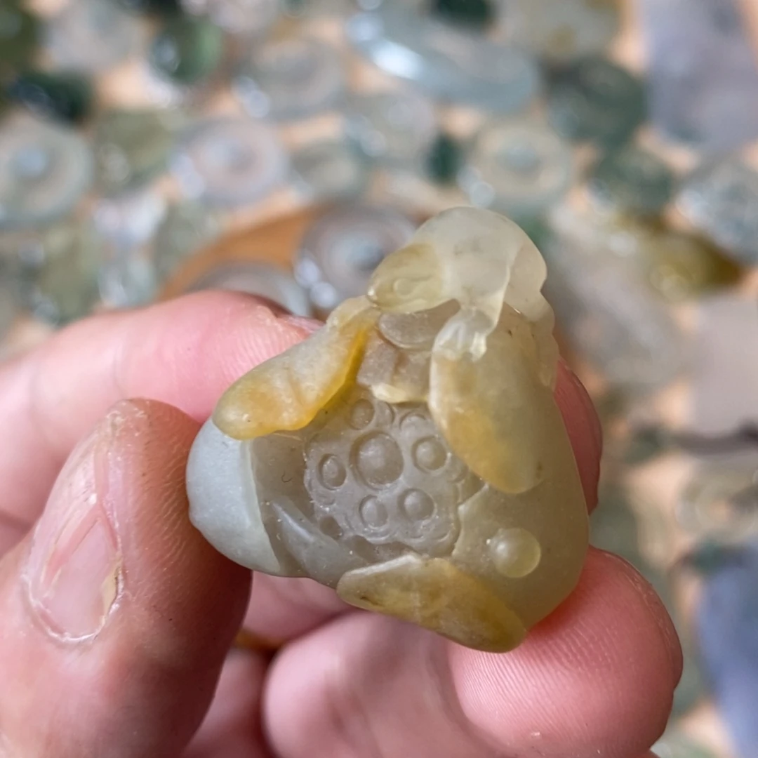定制翡翠未镶嵌翡翠