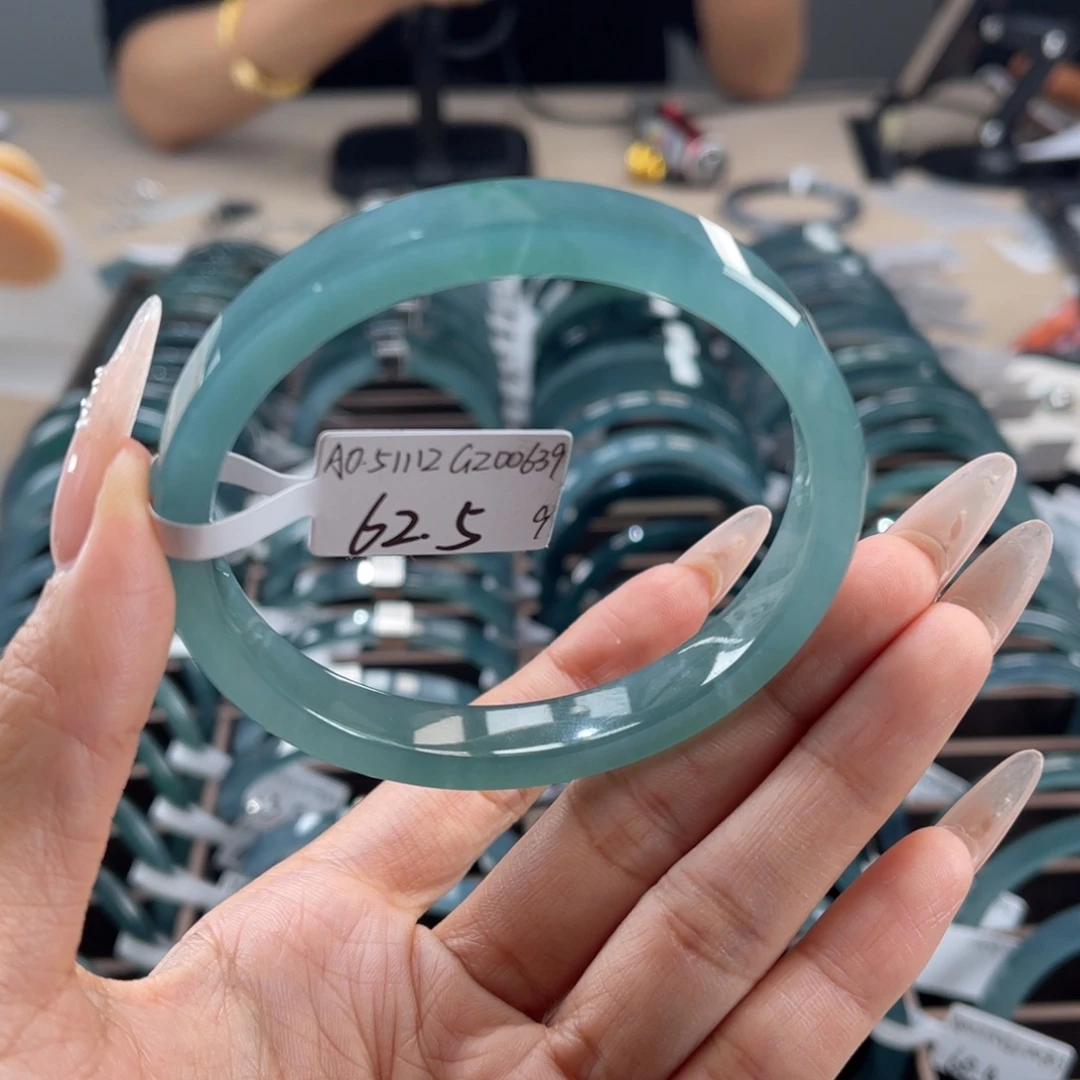 翡翠未镶嵌手镯62.59