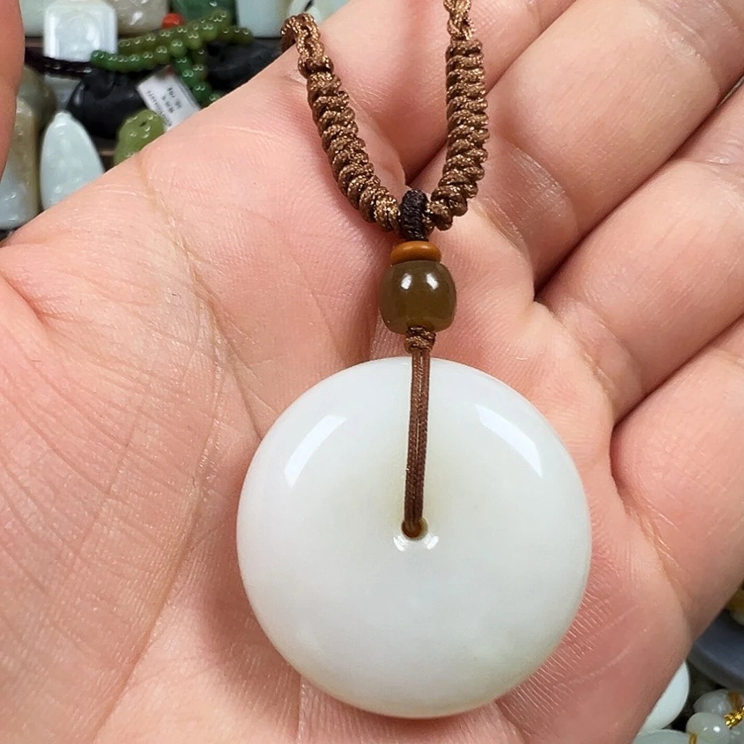 海***风和田玉未镶嵌颈饰