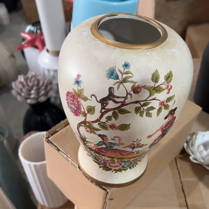 陶瓷花瓶摆件微瑕捡漏出