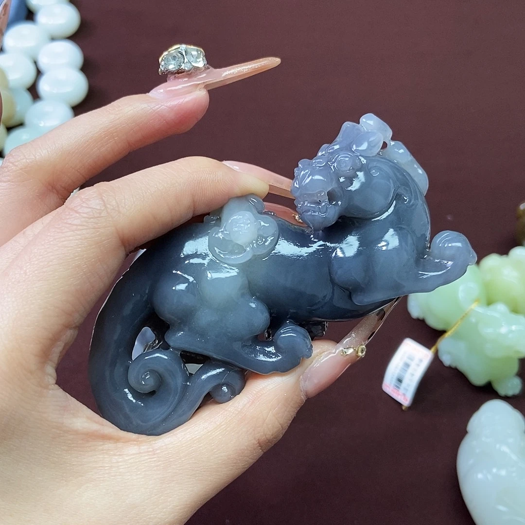 予***发和田玉未镶嵌把件