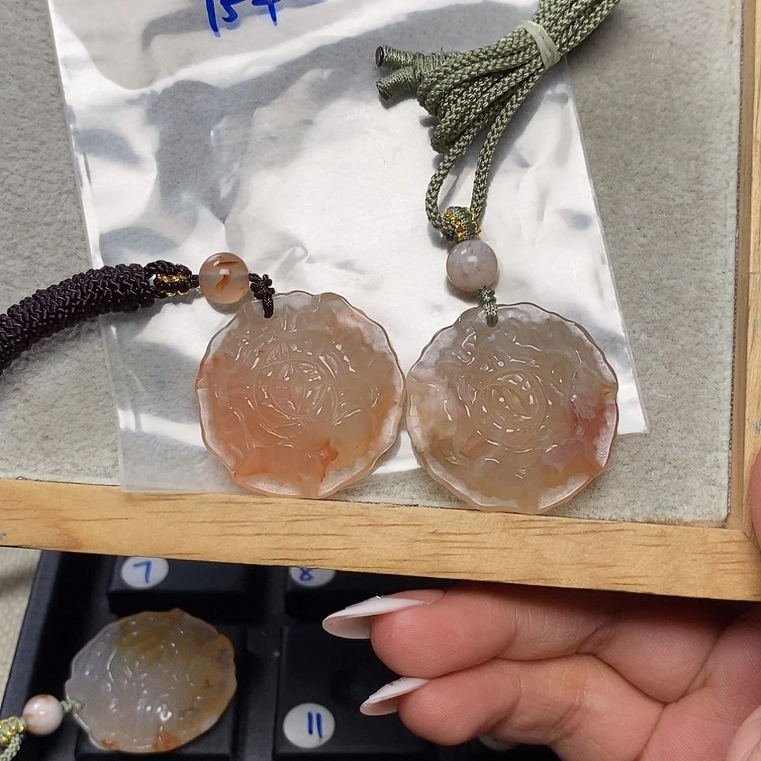 合金颈饰玛瑙/玉髓