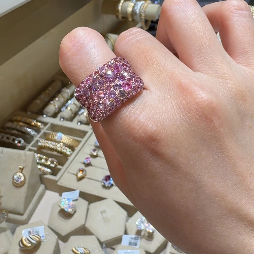 戒指18K金镶嵌蓝宝石