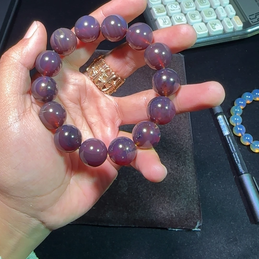 琥珀未镶嵌裸石琥珀