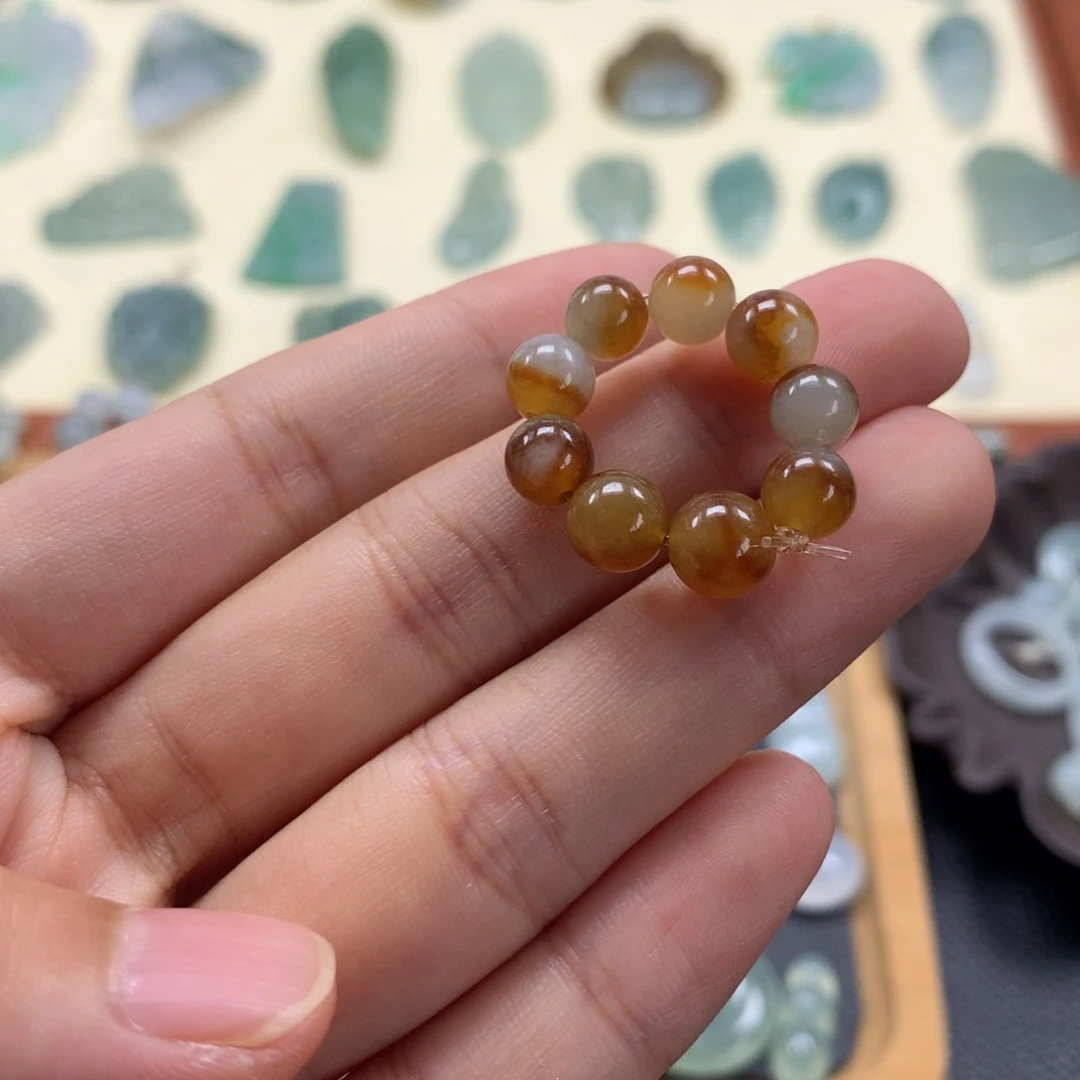 翡翠未镶嵌颈饰珠子