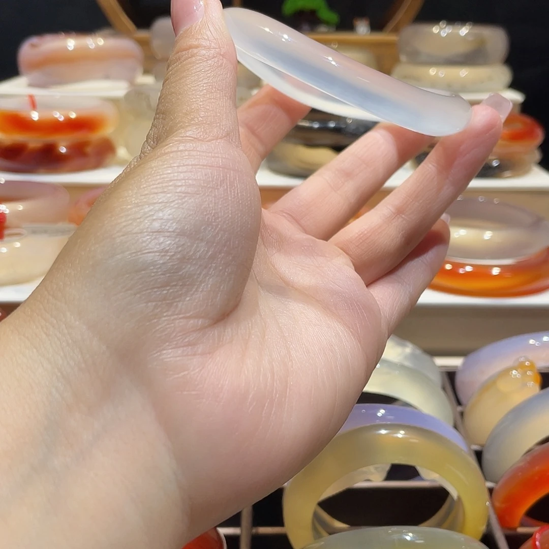 玛瑙/玉髓未镶嵌手镯