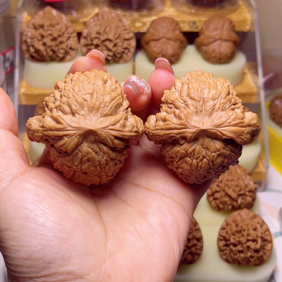 文玩核桃吊坠53尺全品大龙鼎