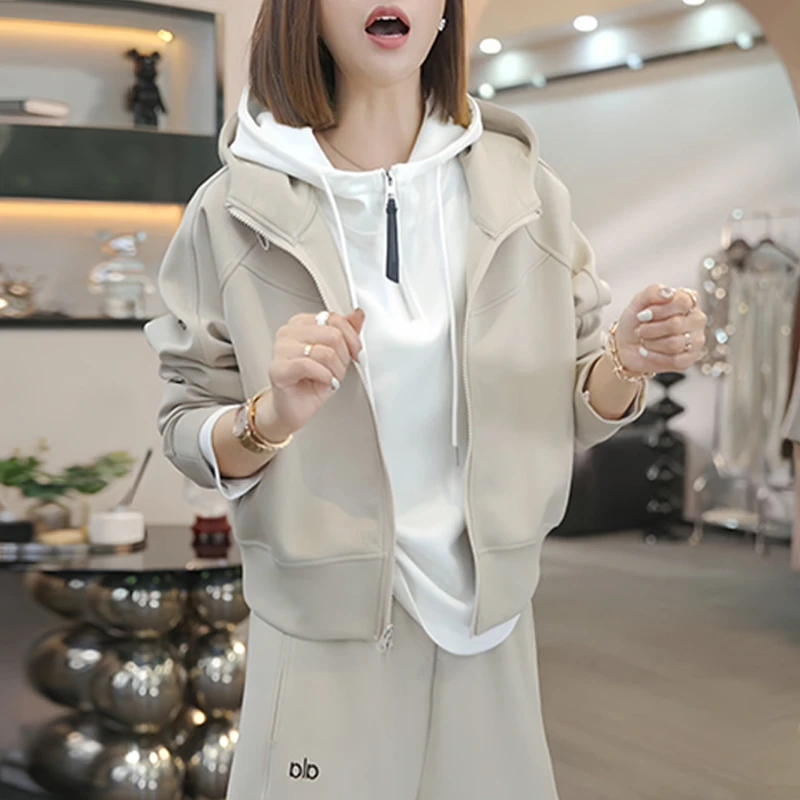 宽松型连帽外套女2025年秋季新款时尚百搭潮流设计感显瘦通勤衣服