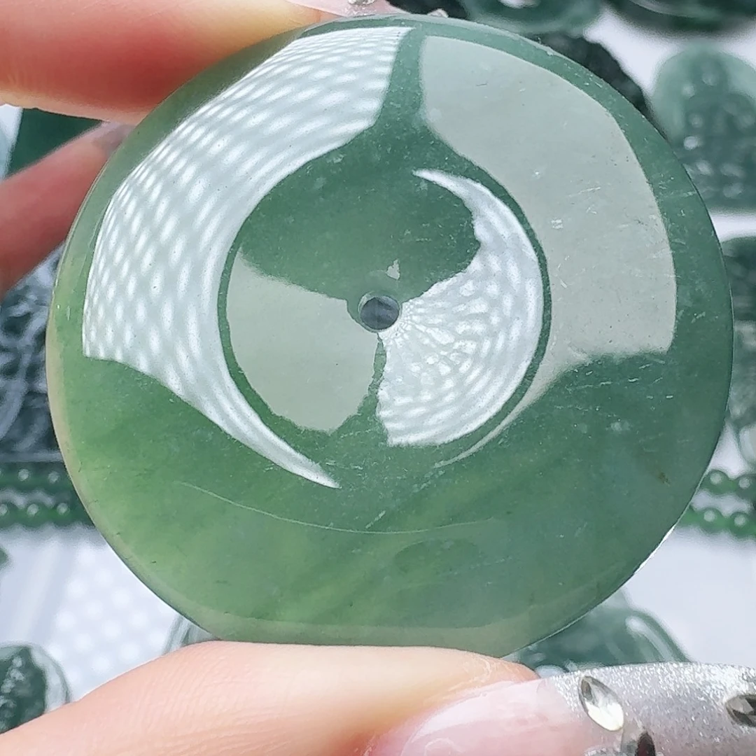 翡翠未镶嵌颈饰天然的A货翡翠多样性发其一