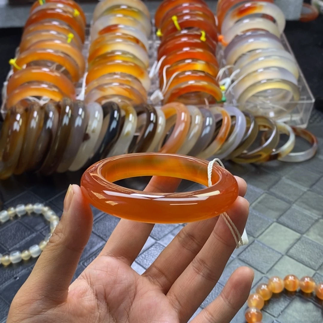 手镯玛瑙/玉髓未镶嵌