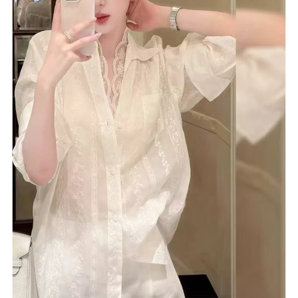 温柔蕾丝拼接长袖衬衫女春秋新款优雅漂亮休闲气质百搭衬衣潮6755