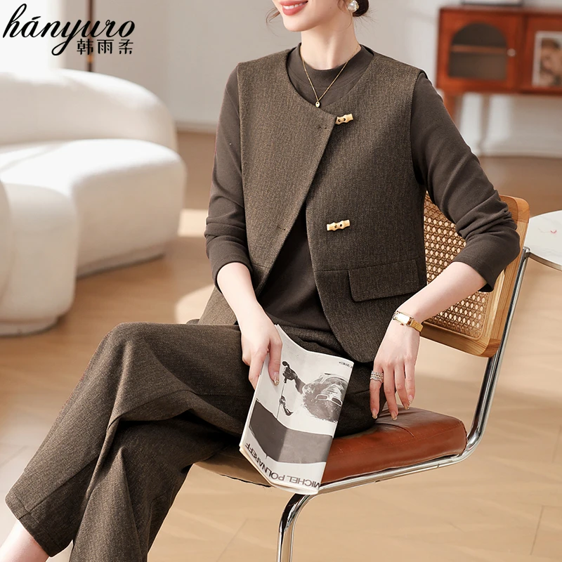 中年妈妈装秋装套装2025新款中老年春秋上衣气质马甲外套三件套女