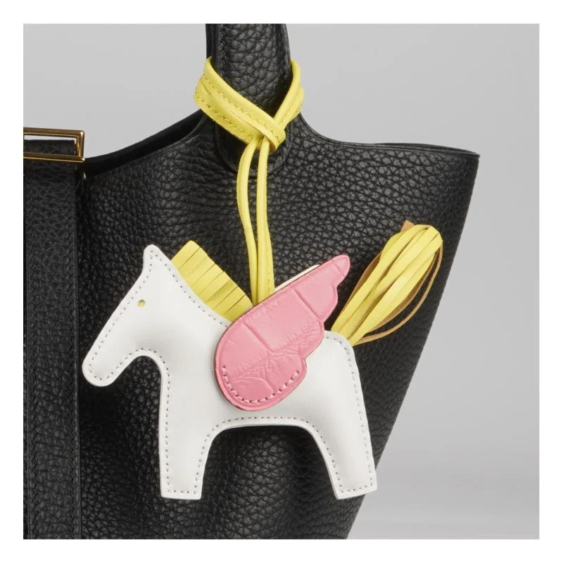 【小马挂件】2024秋冬新款轻奢高级女士小方包气质百搭斜跨包