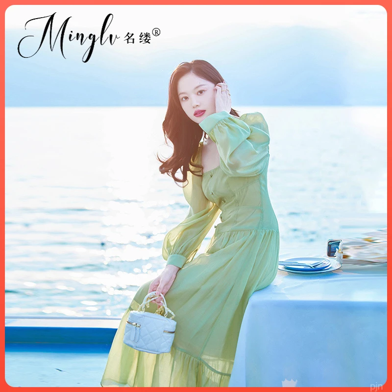 绿色连衣裙显瘦旅游法式沙滩裙女夏仙女拍照度假绝美气质长裙穿搭