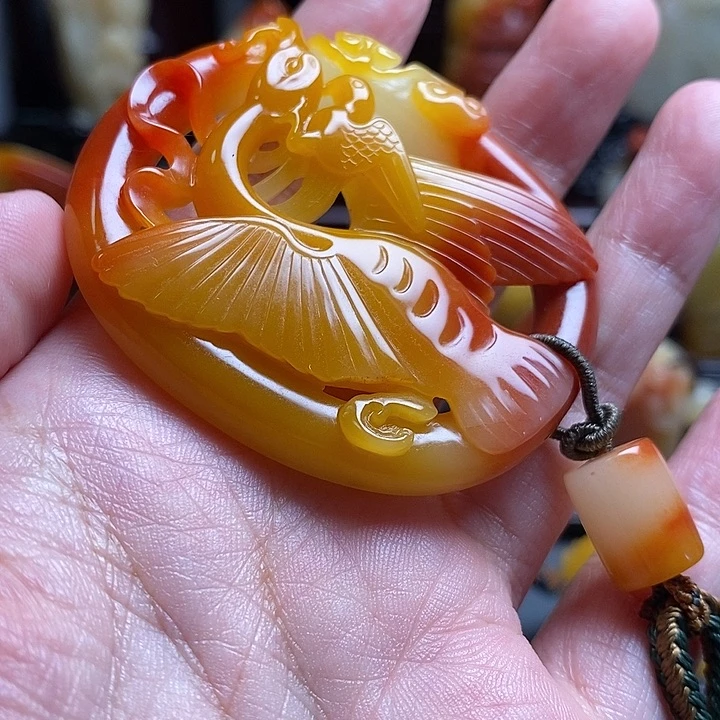 小***粥寿山石寿山结晶三彩海东青手牌