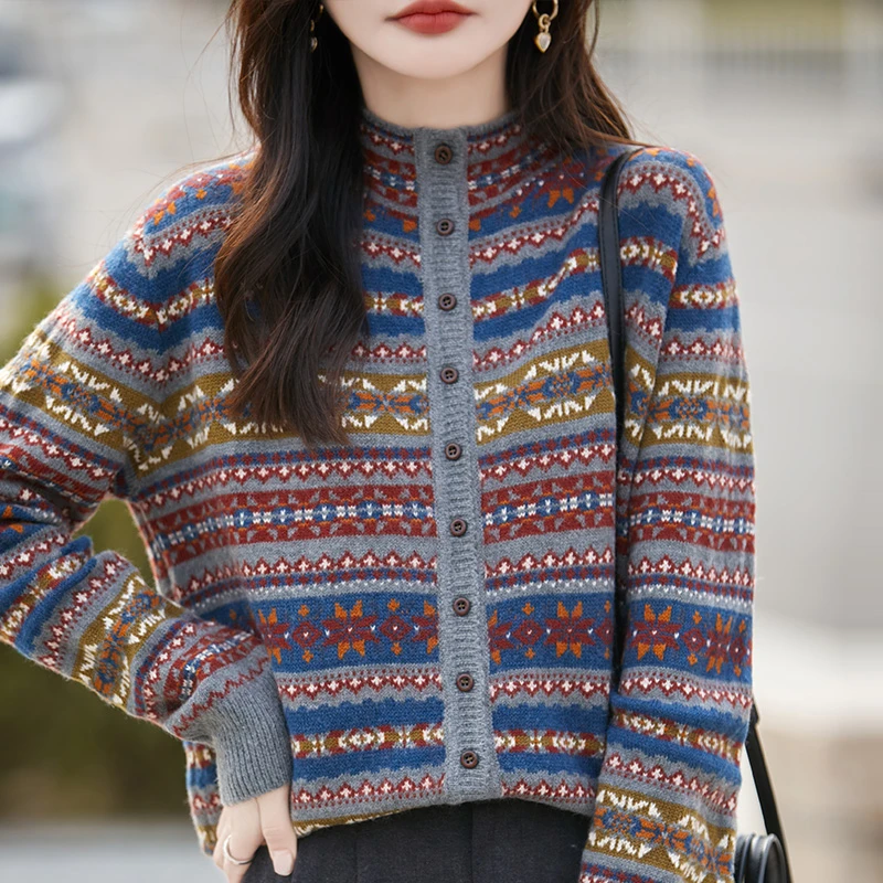 品牌撤柜正品长袖复古提花条纹针织开衫半高领时尚休闲宽松羊毛衫