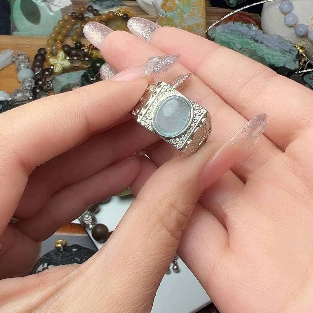 翡翠吊坠(赠链)未镶嵌吊坠