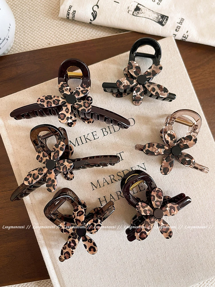 豹纹花朵抓夹女2025新款高级感鲨鱼夹后脑勺发量大盘发夹大号发饰