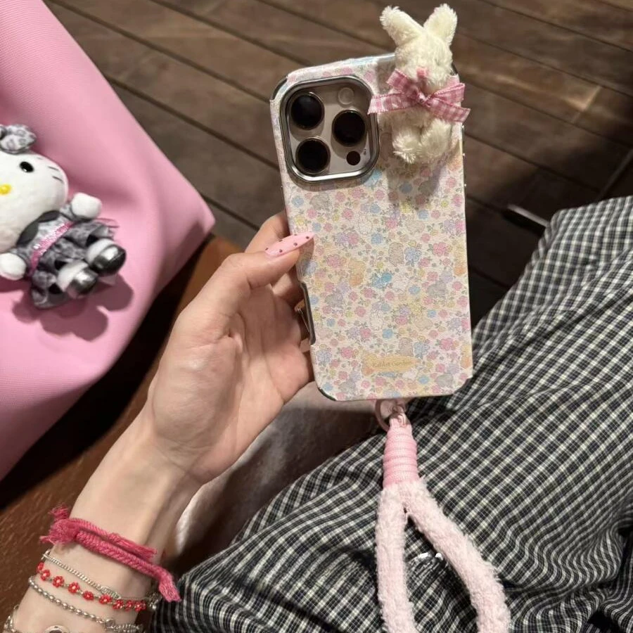 ins可爱电镀皮纹花朵兔子适用苹果16promax手机壳15保护套14/13