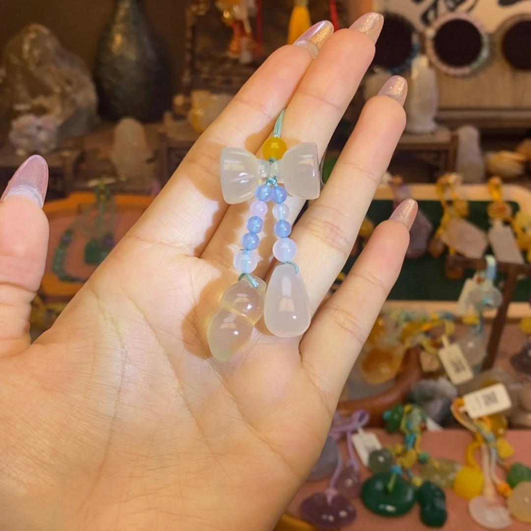 玛瑙/玉髓未镶嵌车挂挂件