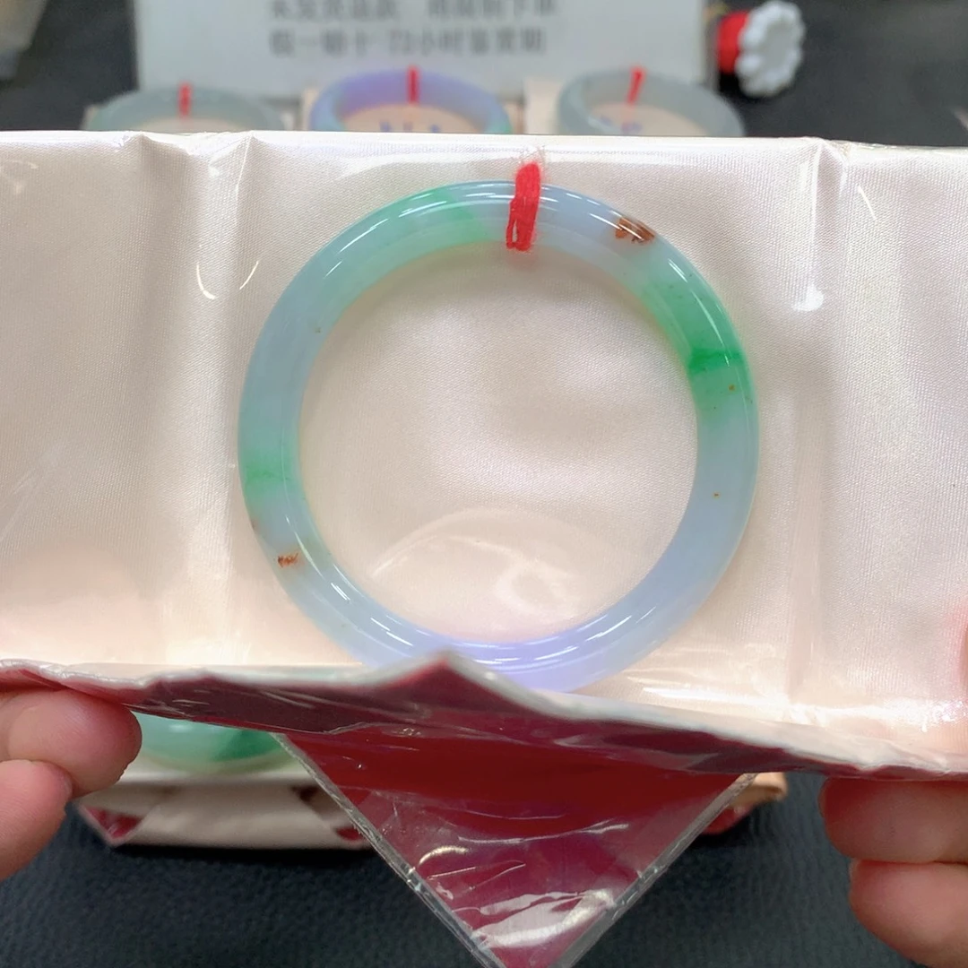 翡翠未镶嵌手镯52圆