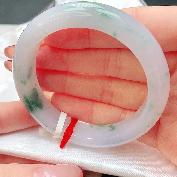 翡翠手镯未镶嵌52泥鳅背