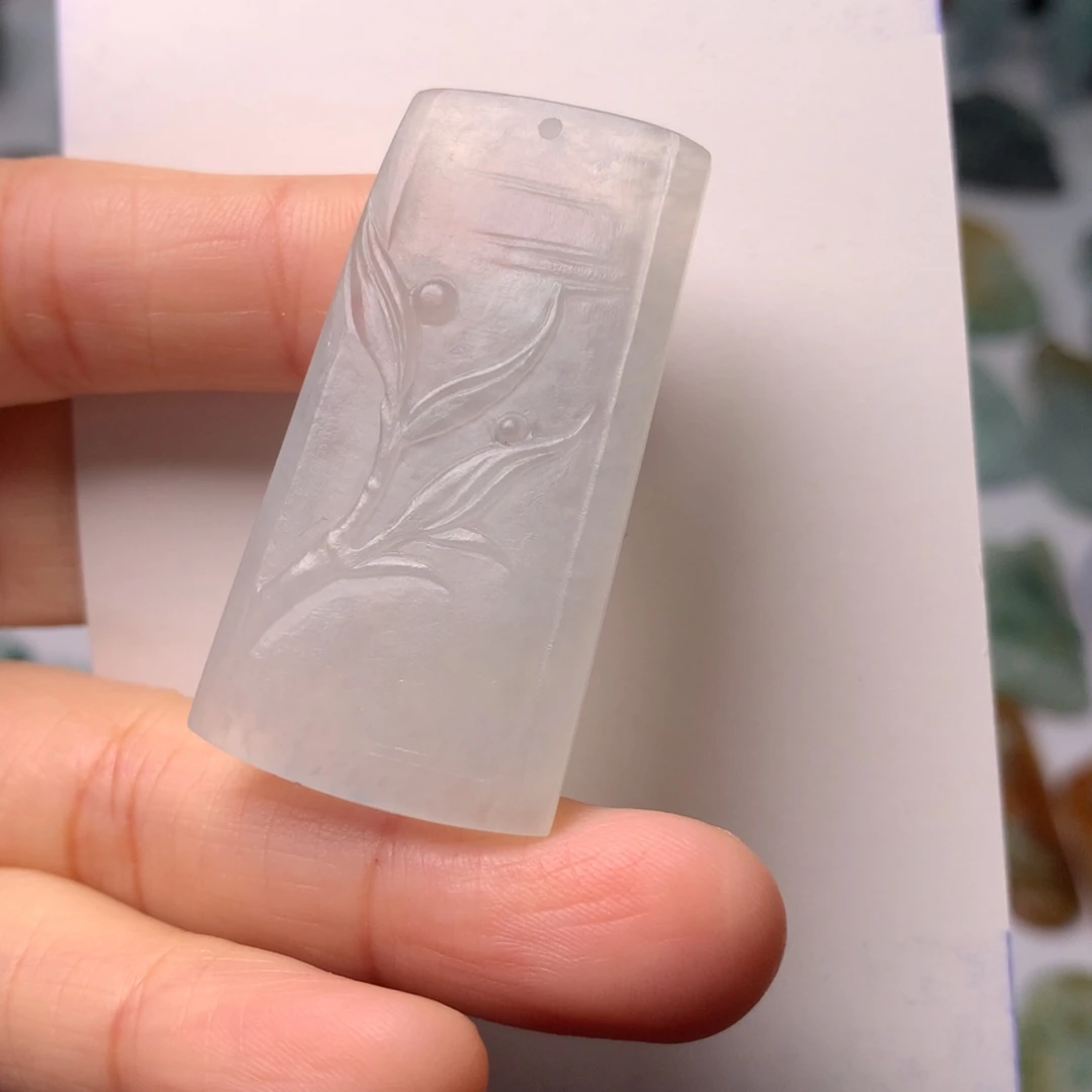 定制翡翠未镶嵌翡翠