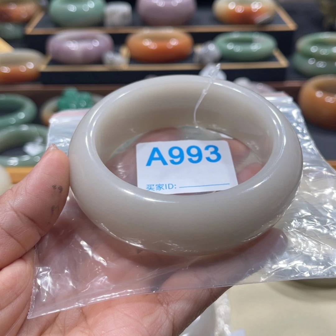 未镶嵌手镯石英岩玉Z*R